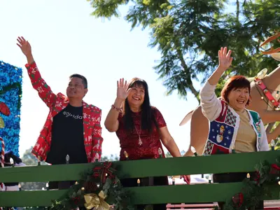 Mayor Yokoyama, Mayor Pro Tem Johnson and Councilmember Tse on Santa's Sleigh